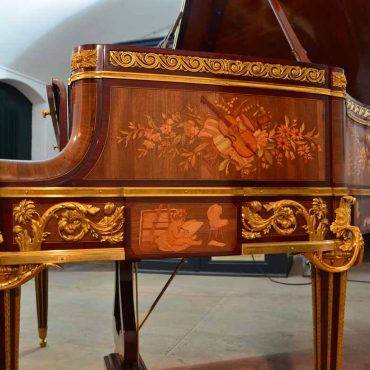 Piano à queue Steinway réalisé par la maison Dasson